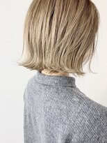 フルショウ 栄店(FURUSHO)&nbsp;シャンパンベージュミルクティーアッシュショートボブハイトーン