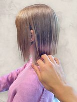 エメバイサワ(Aimer by sawa)&nbsp;30代40代ブリーチミルクティーブロンド切りっぱなしボブ