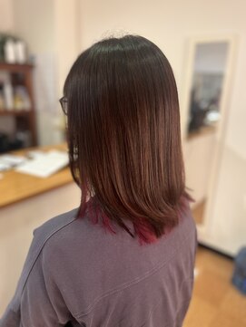 ヘアーコンセプト(HAIR CONCEPT) ピンクインナーカラー