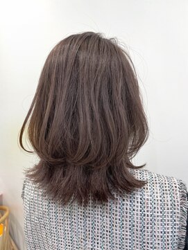 ミンクスプラス 流山おおたかの森(MINX plus) 外ハネくびれヘア