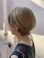 デュッカ(ducca)&nbsp;柔らかベージュ×ショートボブ