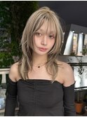 原宿表参道ハッシュカットミディアムレイヤー外人風ハイライト