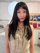 ルーム(Loom.)&nbsp;前髪　オン眉　ナチュラルハッシュレイヤー　ハッシュカット