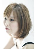 肩でハネて困ってる方におすすめボブです。