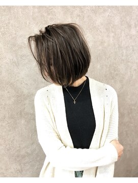 トワエモア バイ ブレス(toi et moi . by BLESS) 【 latte greige 】 bob