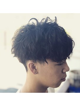 ヘアーアンドメイク シェリ(Hair&Make Cherie) メンズ　マッシュ　スパイラルパーマ