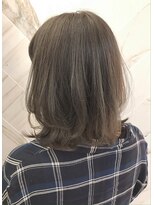 【Zina 銀座中央通り】透明感×ヌーディアッシュベージュ