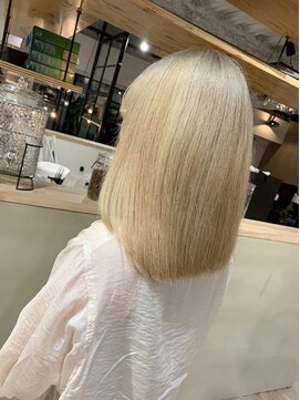 ワンス(Once) Once 透明感/ハイブロンド/ホワイトベージュ by加藤劍丞