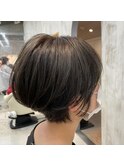 くびれショートボブ