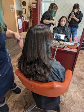 色髪美人 ロングカール