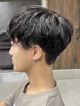 フイ 新宿3丁目(Hui) ハイトーンカラー/マッシュパーマ/アースカラー/men's/