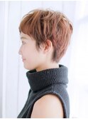マニッシュな雰囲気が可愛いショートスタイル