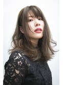 ミントアッシュ×毛先ウェーブ