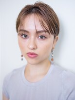 ピズム(PISM)&nbsp;センターパート×耳かけハンサムショート/フォギーベージュ