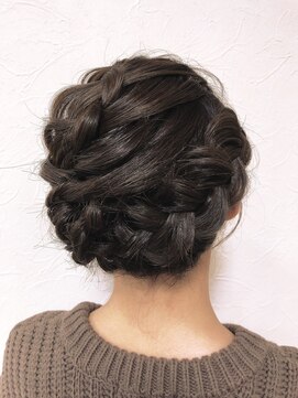 山野愛子美容室 ANAクラウンプラザホテル 金沢店 編込みアップ