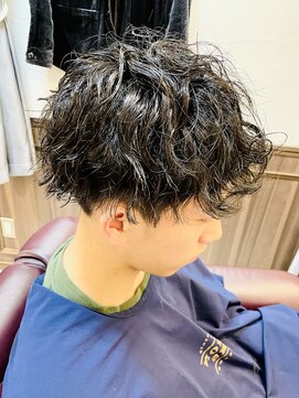 ミリオンバックス 上野(Million Bucks) 韓国マッシュ/ダークアッシュ/ニュアンスパーマ/スペインカール