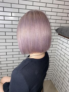 ラフ バイ マグ 南松本(R.A.F. by Mag) 10代20代30代ラベージュハイトーンボブ