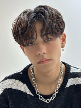 シャイン 大宮(SHINE) メンズカット/パーマ/ヘッドスパ/ブリーチ/眉毛/韓国/大宮/Men's