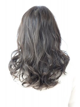 アフロディーテ 銀座(APHRODITE GINZA) デザインカラー/レイヤーカット/オリーブベージュ/銀座/東銀座