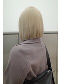 ホワイトベージュ