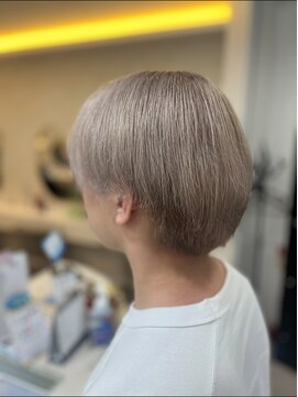 ラビスモア(Lovis moa) ホワイトベージュ