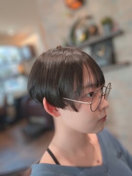 ヘアーリゾートカタカタ Hair Resort kata‐kata 刈り上げボブ