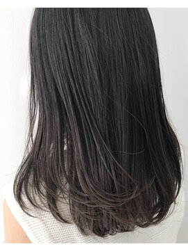 クールブ(Courbe) 【赤み消しカラー｜大人のワンカラー】