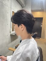 ブルニール 心斎橋(BLEUNIR)&nbsp;フェザーパーマ　ビジネスヘア　メンズ　センターパート