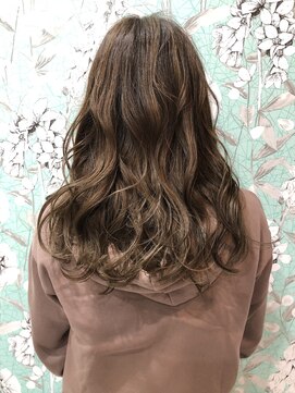 ハグヴィアン(HUG BIEN) スプリングベージュ