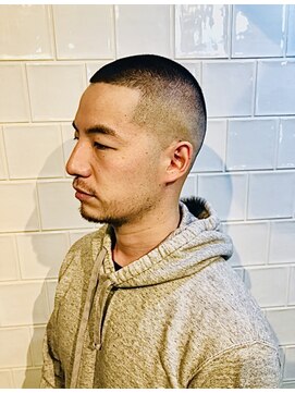メリケンバーバーショップ フクオカ(MERICAN BARBERSHOP FUK) ネオウルフソフトツイストオリーブカラーバーバーカット20