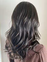 オリンテ バイ レシッド 表参道(orente by rcid)&nbsp;髪質改善 顔周りレイヤーロング×ネイビーグレー/ブルーシルバー