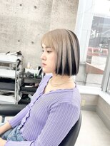 イキ 表参道(iki omotesando)&nbsp;モード/無造作ウェーブ/大人ガーリー[表参道駅]