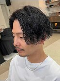 波巻きパーマセンターパートツーブロックスパイラルパーマ