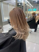 イキ 表参道(iki omotesando)&nbsp;ミディアムヘア/スラッシュ/グレージュカラー/デザインカラー