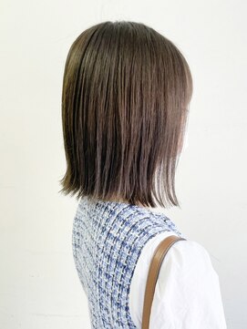 ヒビヲ(HIBIO) 大人ショートボブ切りっぱなしボブレイヤーボブタッセルボブ30代