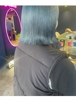 バンミー(BUNMEE) 切りっぱなしボブ×ハイトーン