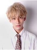 【韓国メンズスタイル】色気抜群ホワイトベージュ