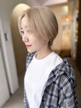 ボネッカ 鶴見(BONECCA) ブロンドベージュ/ケアブリーチ/ハンサムショート【上岡】