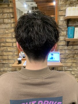 ヘルツ(Hz) ツイストスパイラルパーマ