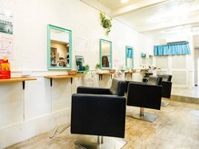 オーガニックカラー専門店 リリー 天理店(Lily)の雰囲気(女性スタイリストしかいないので、髪のお悩みも相談しやすい♪)