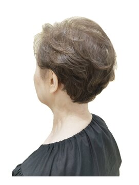 アルム(arum) ふんわり上品に収まる柔らかショート