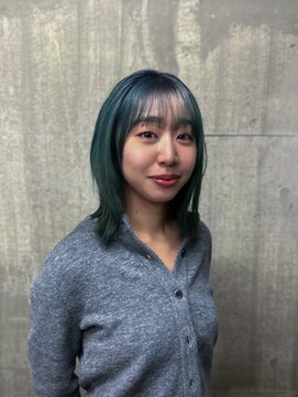 ミディアムレイヤー×モスグリーン