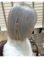 ラウラアンドロー(LAURA&RO) ダブルカラー/ケアブリーチ/インナーカラー/ベージュ【塚口】