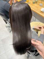 ディーエックス ウエスト(Dxxxx WEST)&nbsp;オリーブグレージュ/レイヤーカット/イルミナカラー