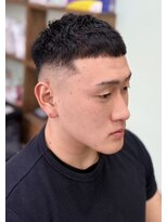 ケーエムシーセントラルルーツ(KMC Central Roots)&nbsp;フェード＆カット+眉カット