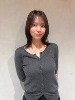 カルマ(KARMA) 顔まわりレイヤーのくびれミディアム