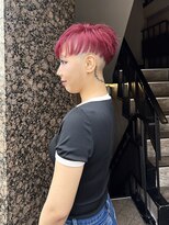 アミュレ ヘア サロン(Amule hair salon) ブリーチワインレッド、刈り上げツーブロックディースショート