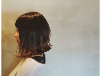 ブリット ヘア ドレッシング(BRIT hair dressing)の写真/いい女は毛先まで気を抜かない☆ひとりひとりに合わせたトリートメントを使用。思わず撫でたくなる髪質へ