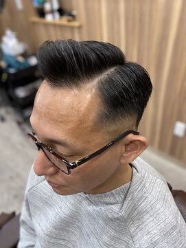 メンズヘアー ハサミ(men`s hair) フェード×7:3