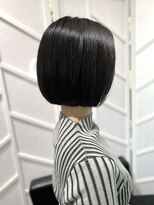 ツムグ 代官山店(TUMUGU) 大人可愛いナチュラルショートボブストレートパーマ白髪ぼかし